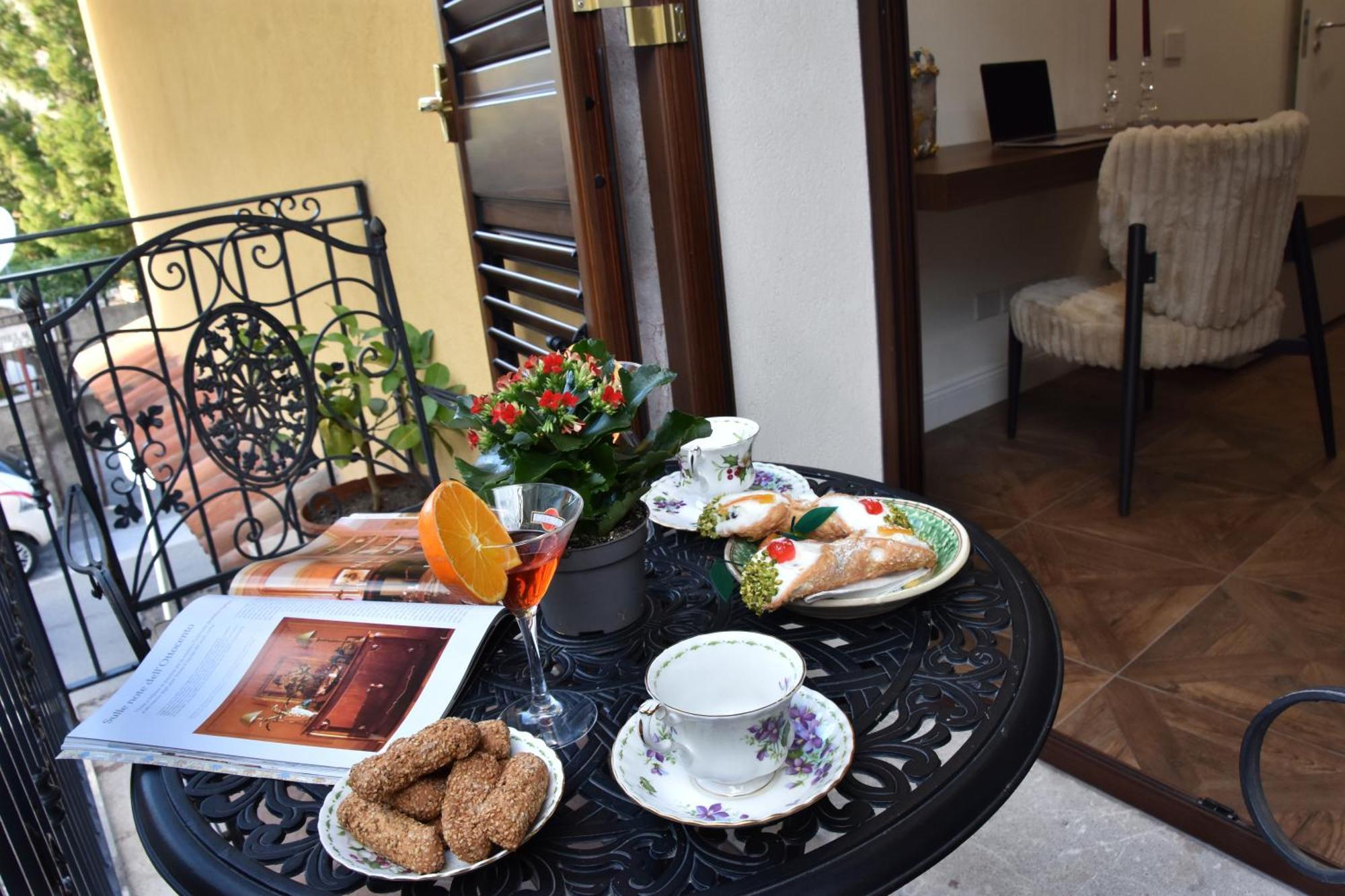 Gloden House Apartments Taormina Eksteriør billede