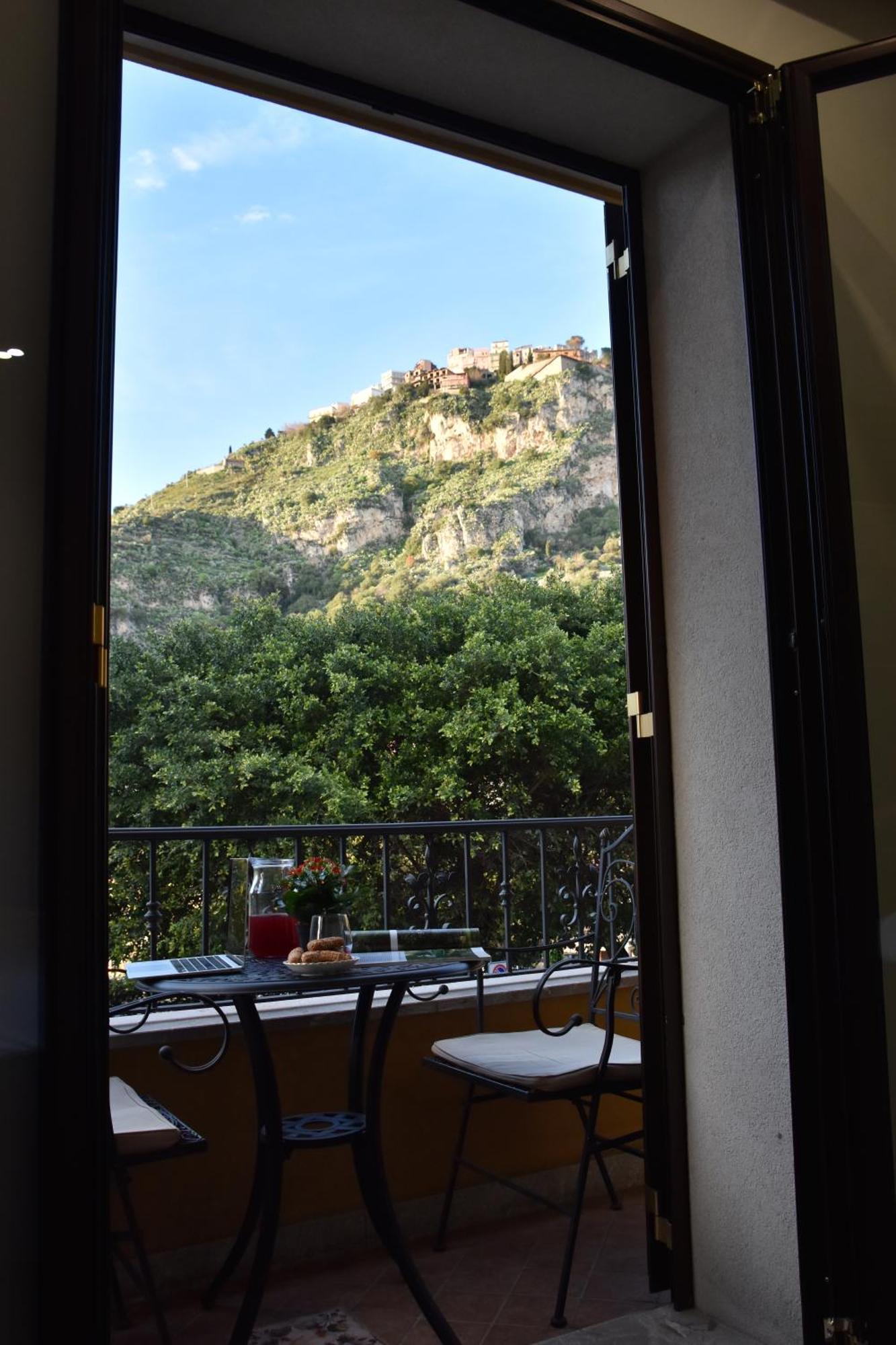 Gloden House Apartments Taormina Eksteriør billede